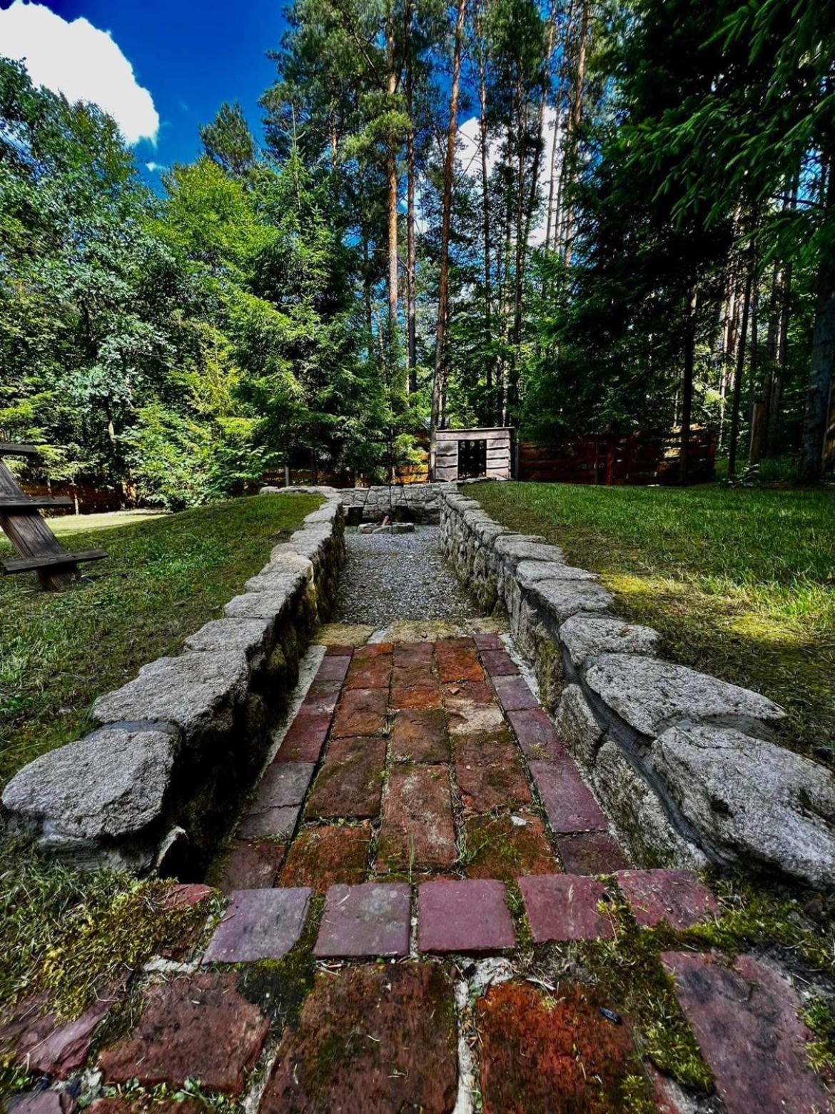 Domek Serce Lasu Hutki Exterior photo